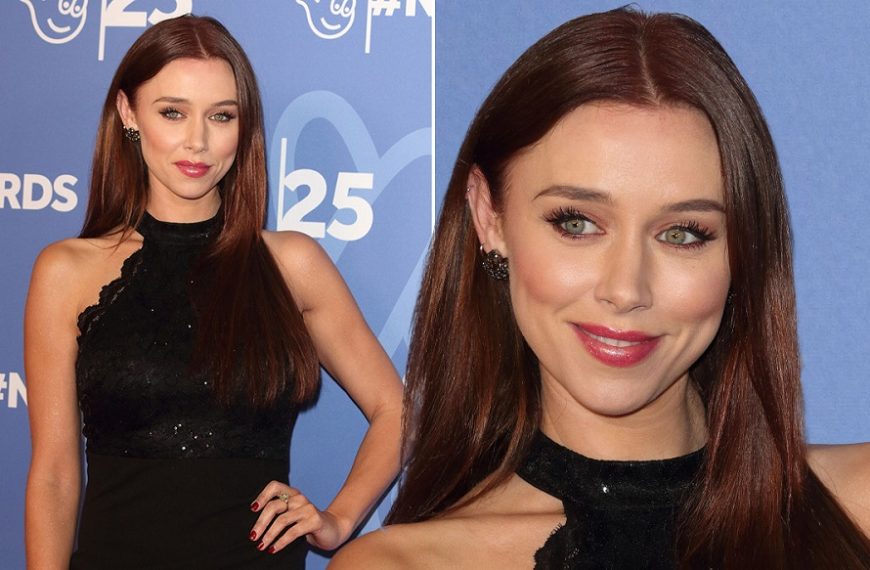 Una-Healy-Net-Worth