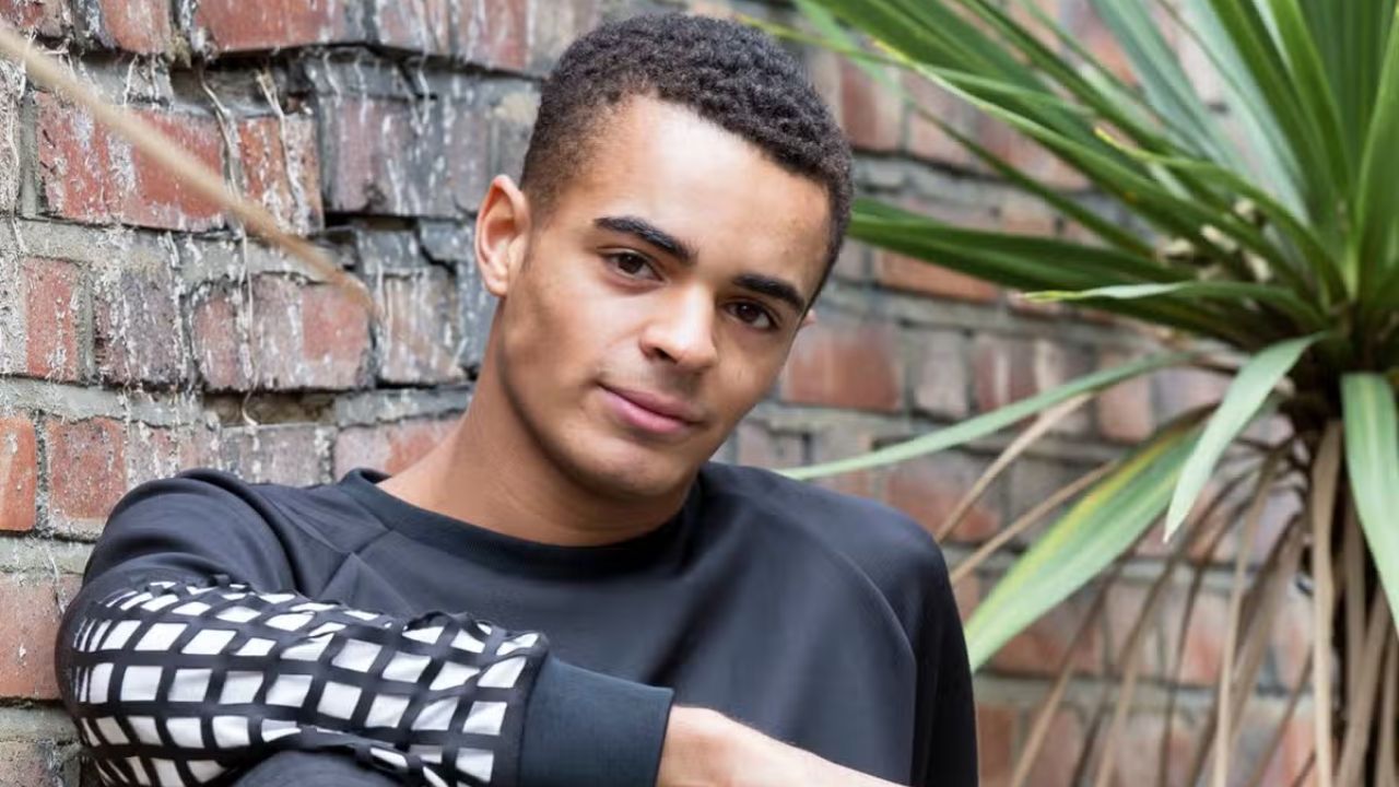 Layton Williams Income