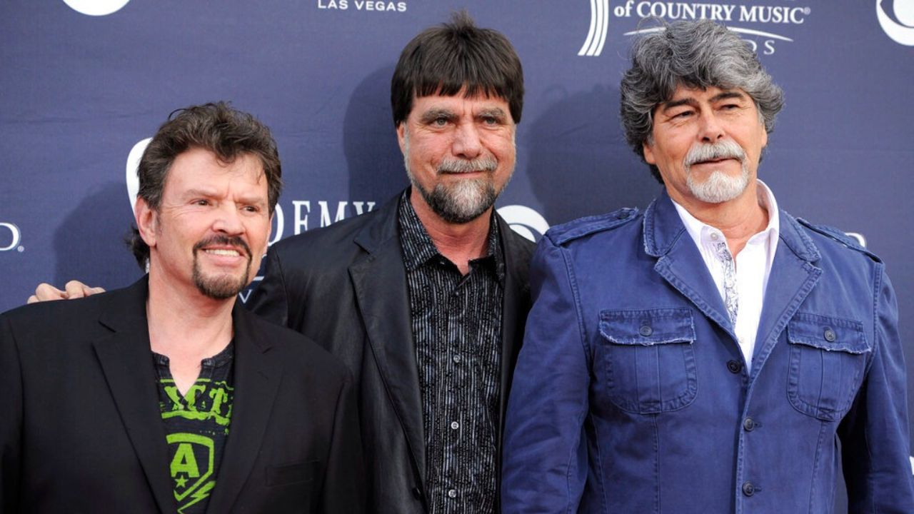 Randy Owen income