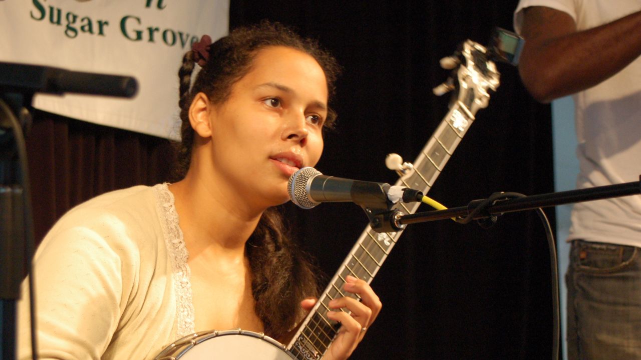 Rhiannon Giddens Income