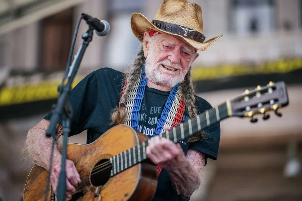 Willie Nelson Biography